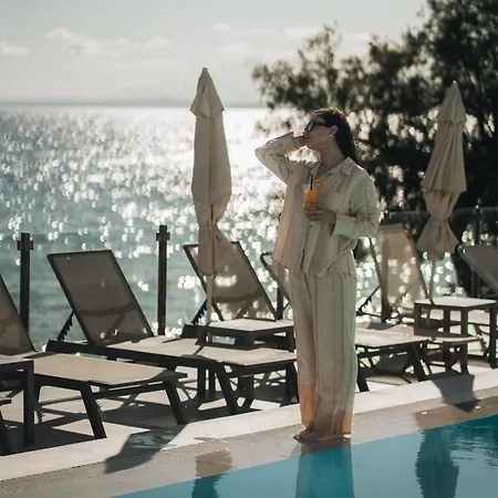Hotel Golden Coast 4*