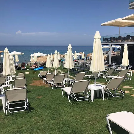 Golden Coast Hotel