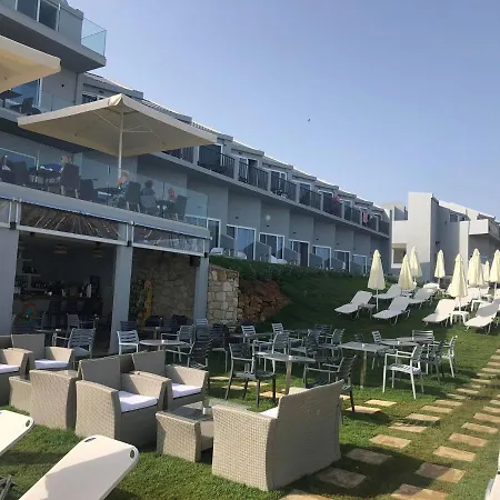 Golden Coast Hotel 4*