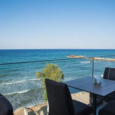 Golden Coast 4* Kypseli