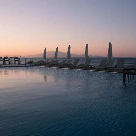 Golden Coast Hotel Kypseli